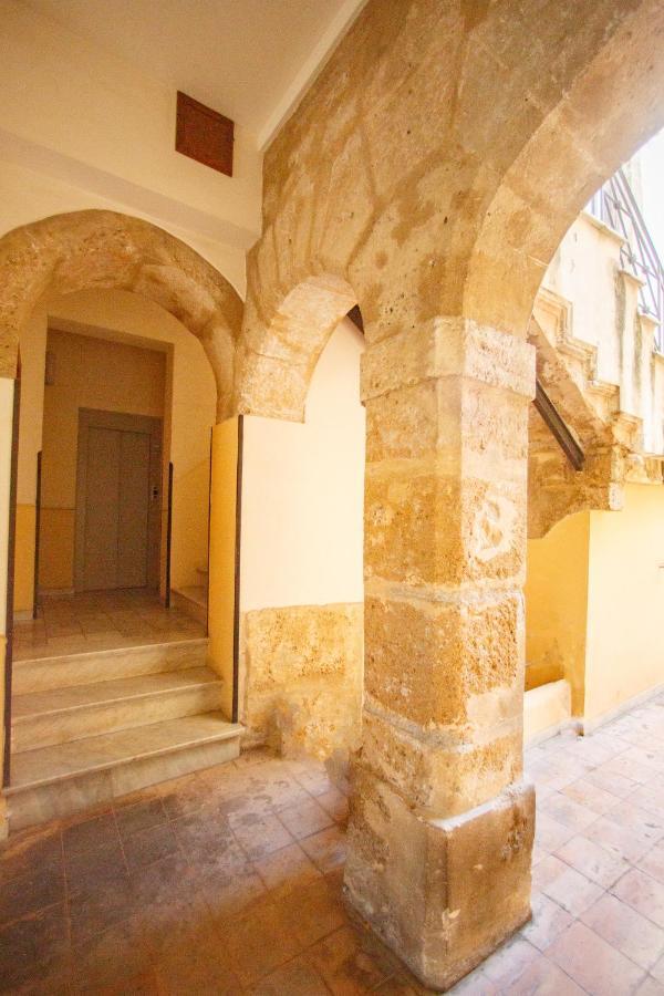 A Casa Di Francy Apartment Palermo Exterior photo